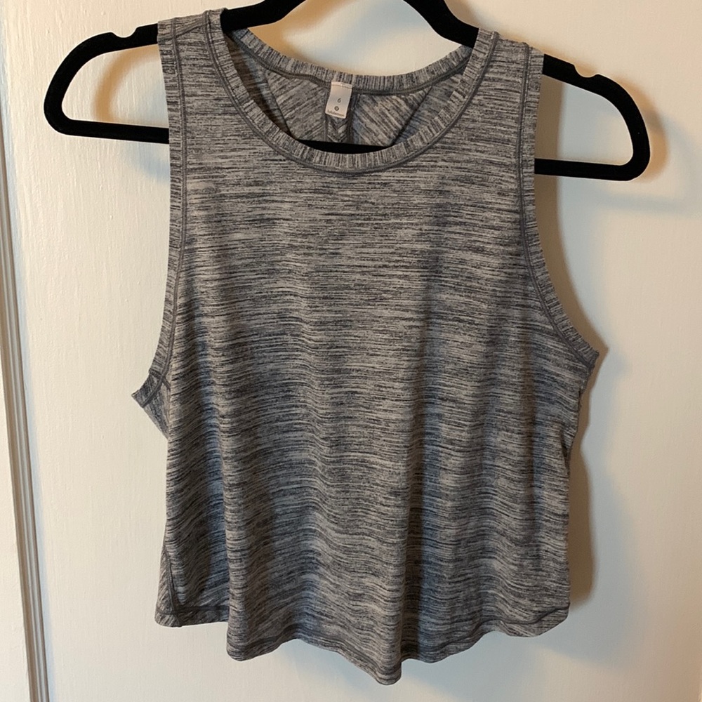 Lululemon crop tank